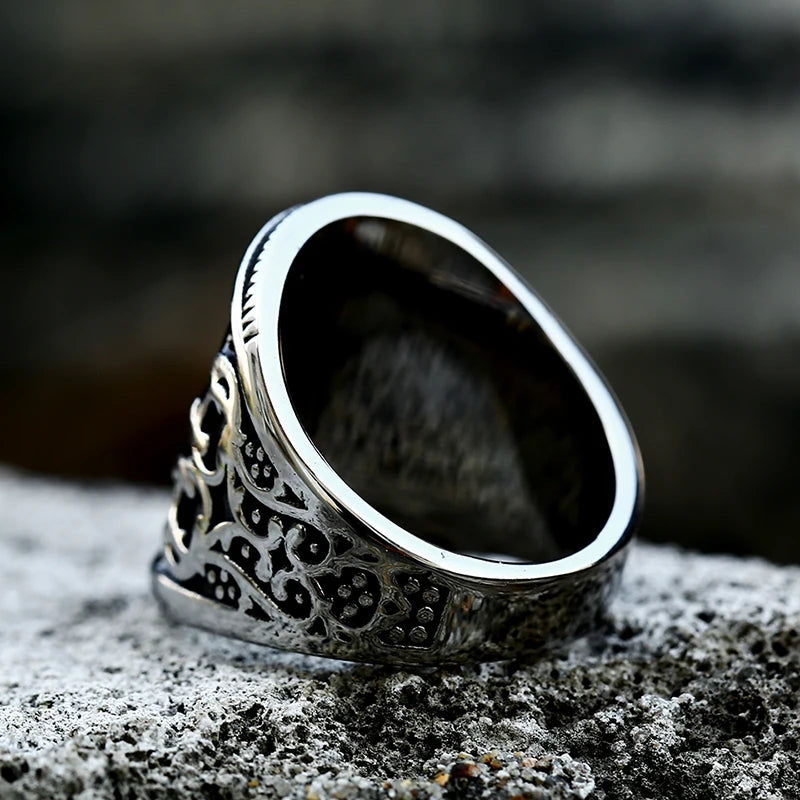 Stellar Black Crest Ring