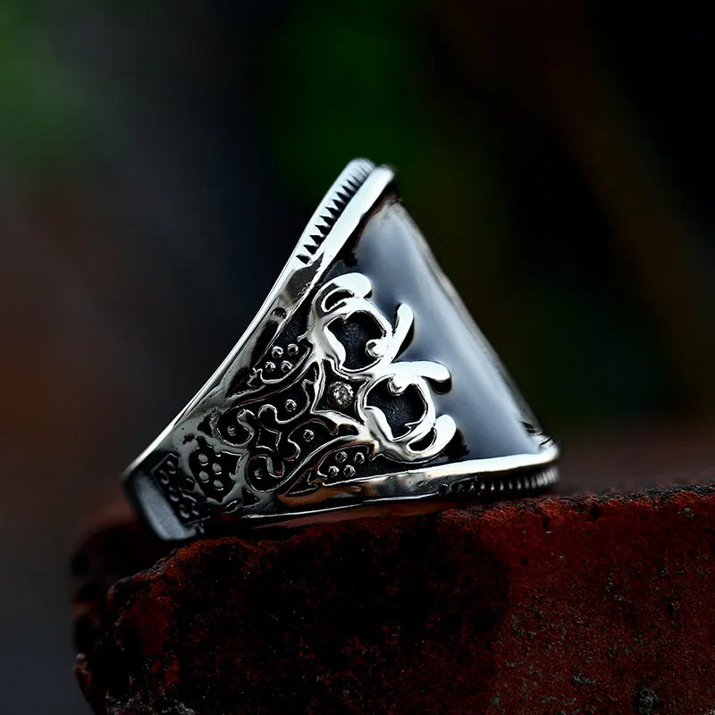 Stellar Black Crest Ring